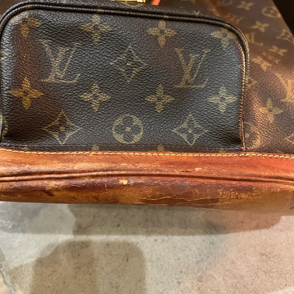 Authentic Louis Vuitton montsouris PM monogram backpack - Picture 8 of 11